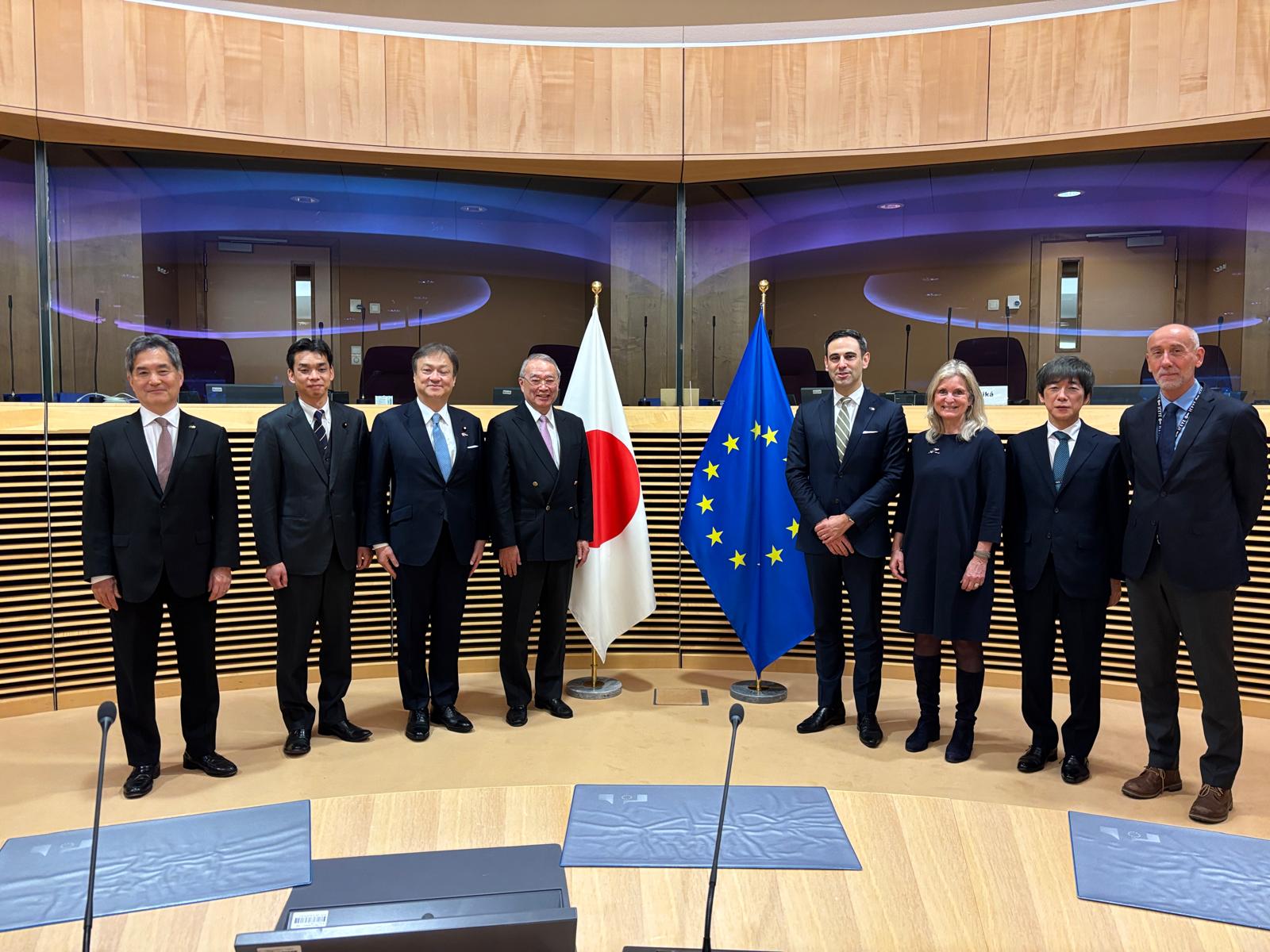 The BRT co-Chairs with the senior representatives of the EU &amp; Japanese Authorities